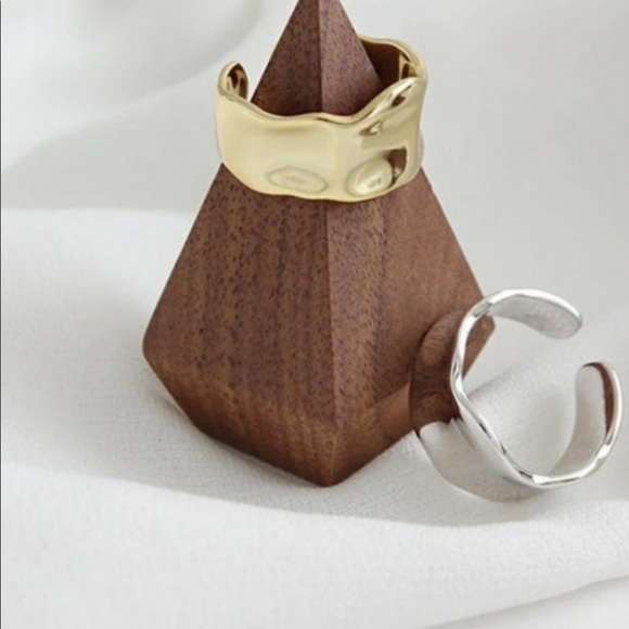 STERLING SILVER | WAVE RING - Picture 2 of 5